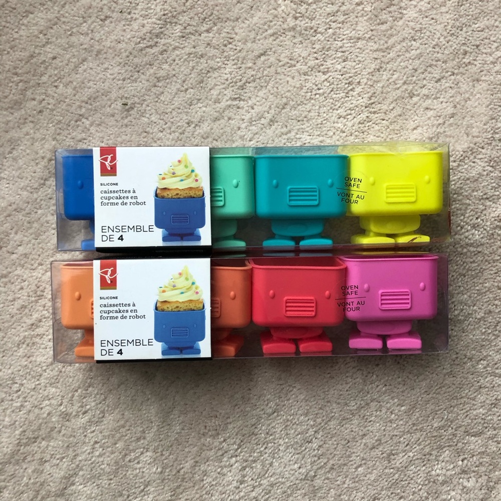 Robot silicone cupcake liner
